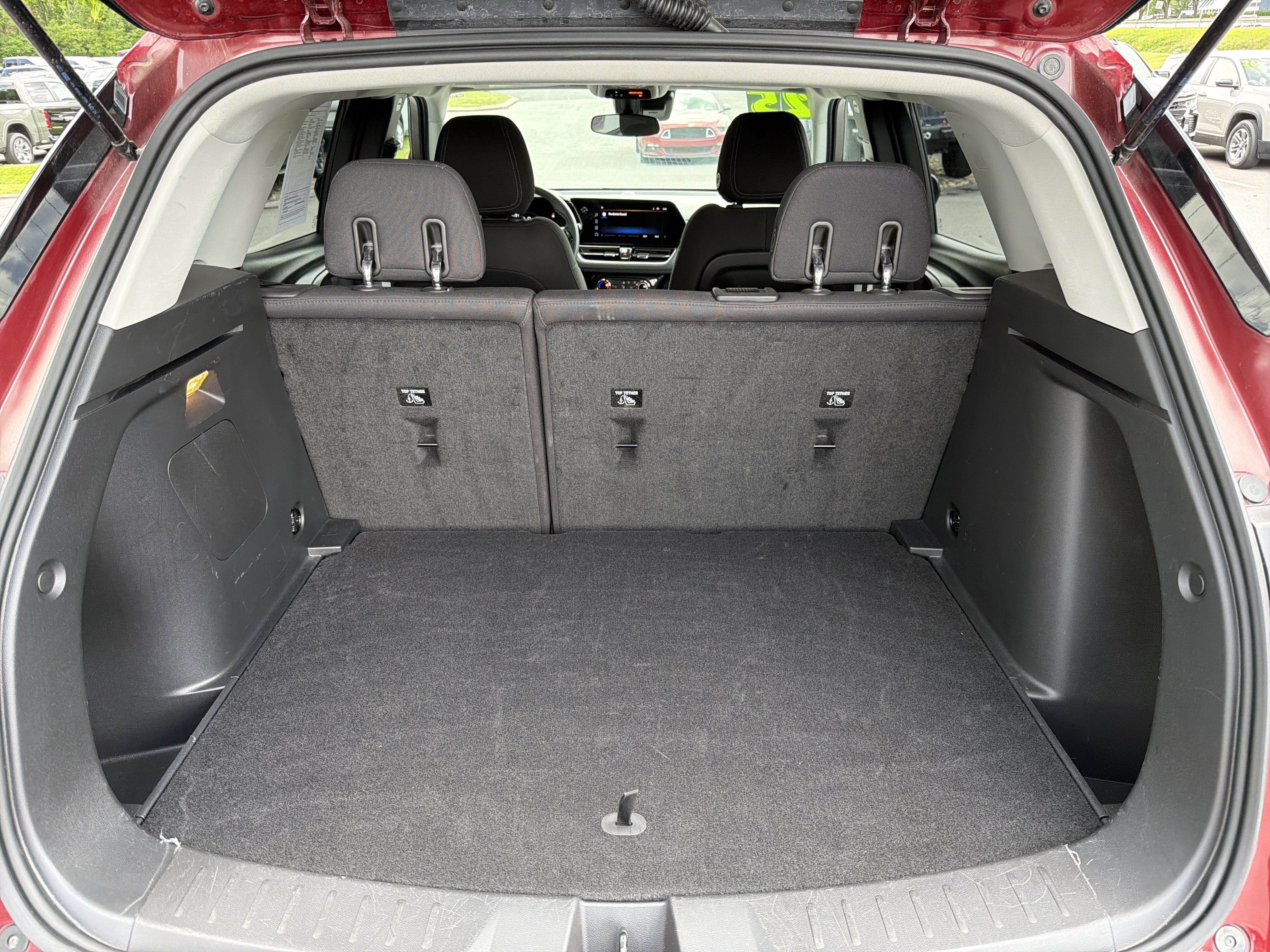 Used 2025 Chevrolet TrailBlazer LT AWD/4WD image 5