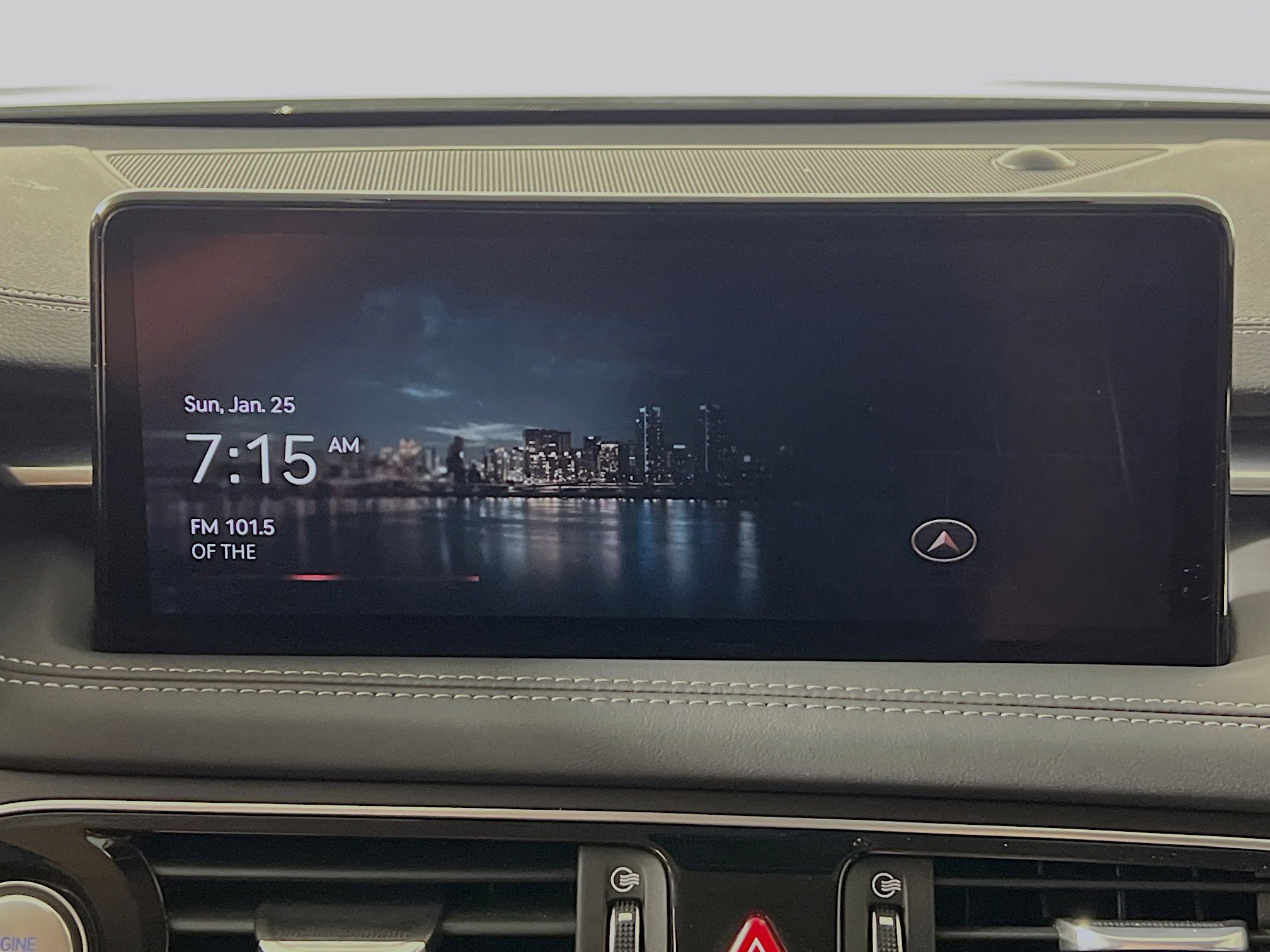 Used 2023 Genesis G70 2.0T image 27