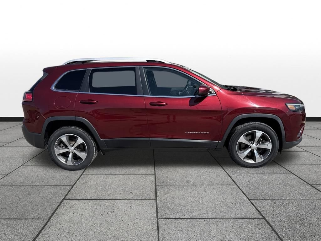 Used 2019 Jeep Cherokee Limited image 7