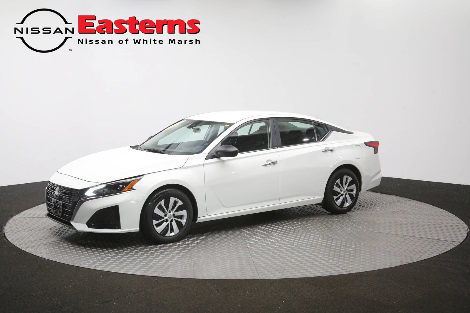 Used 2024 Nissan Altima 2.5 S FWD image 55