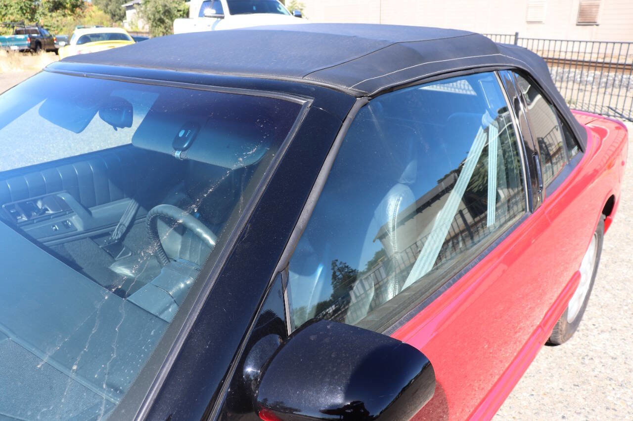 Used 1993 Oldsmobile Cutlass Supreme Convertible image 26