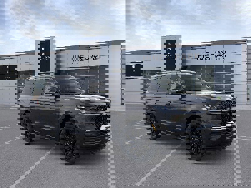 New 2026 Lincoln Navigator Reserve w/ Jet Appearance Package image 7