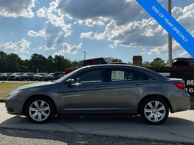 Used 2012 Chrysler 200 Touring image 4