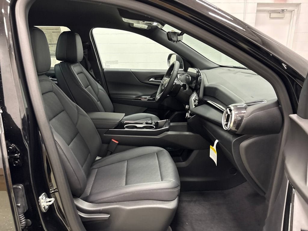 New 2027 Chevrolet Equinox LT w/ Convenience Package II AWD/4WD image 33