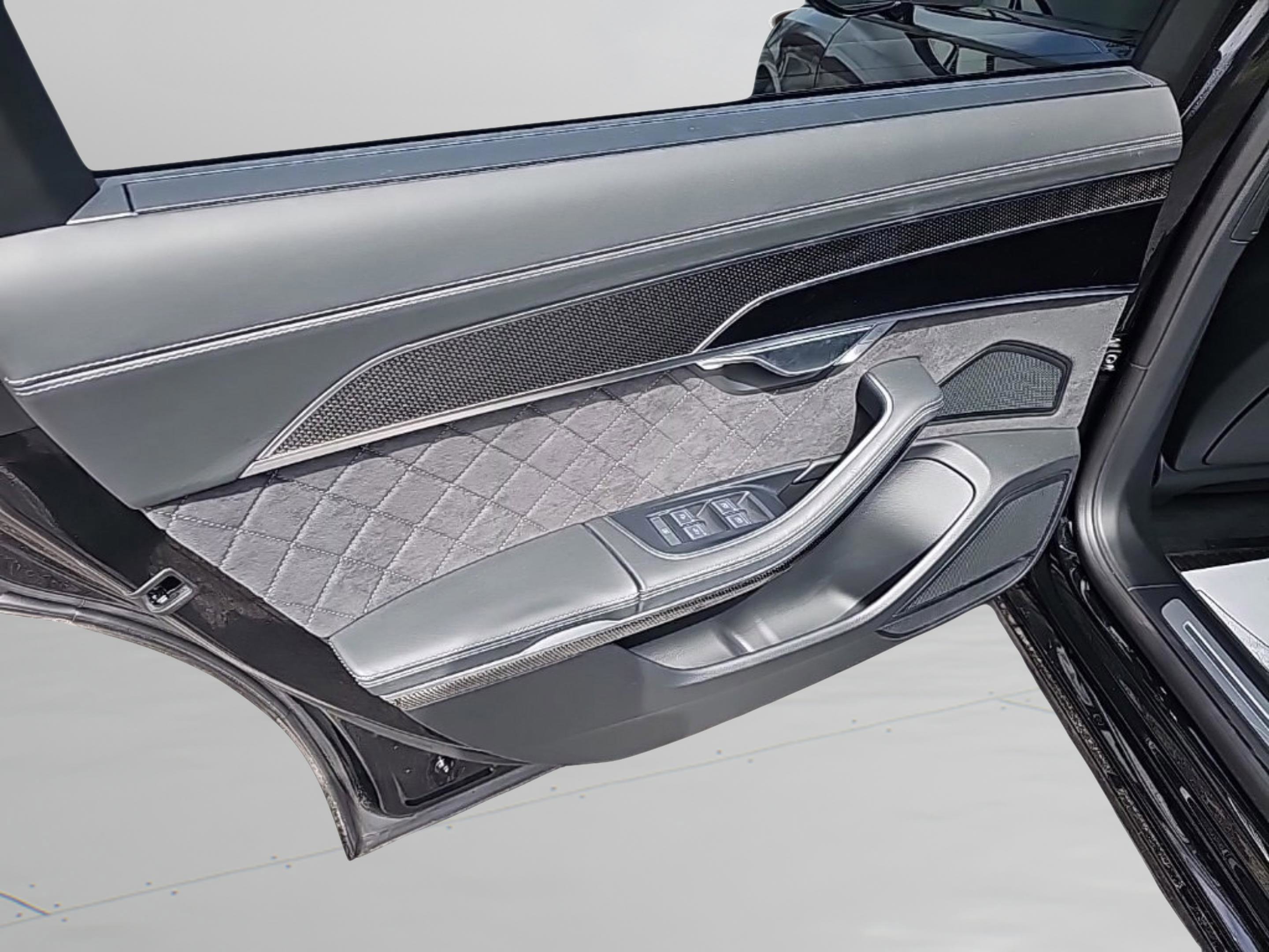 Used 2024 Audi S8 w/ S8 Comfort Plus Package image 22