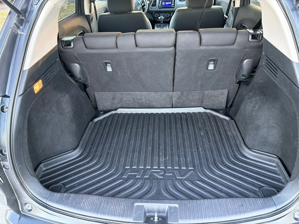 Used 2018 Honda HR-V LX image 15