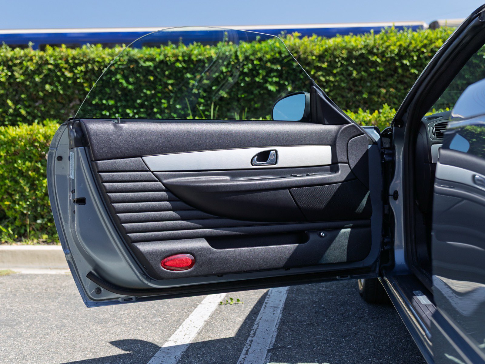 Used 2005 Ford Thunderbird RWD image 25