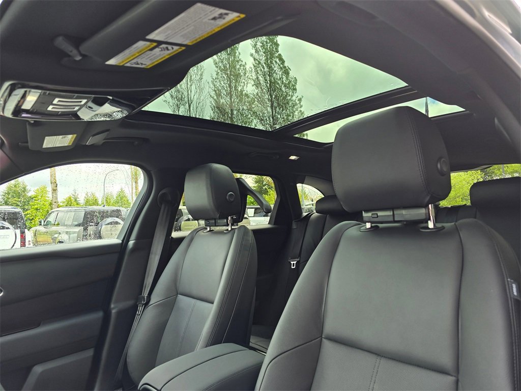 New 2026 Land Rover Range Rover Velar Dynamic SE image 24