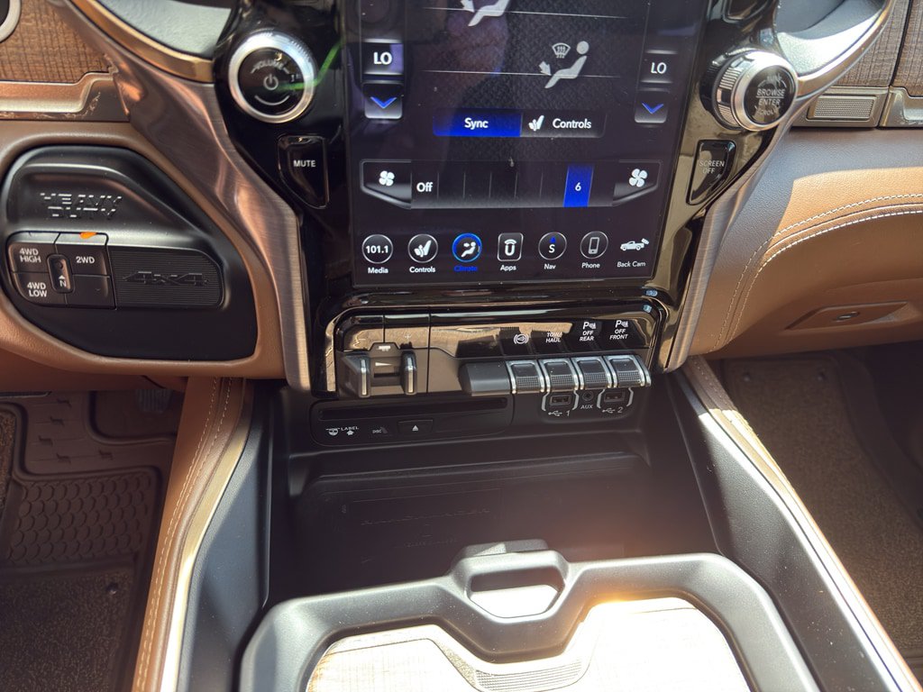 Used 2019 RAM 3500 Limited AWD/4WD image 28