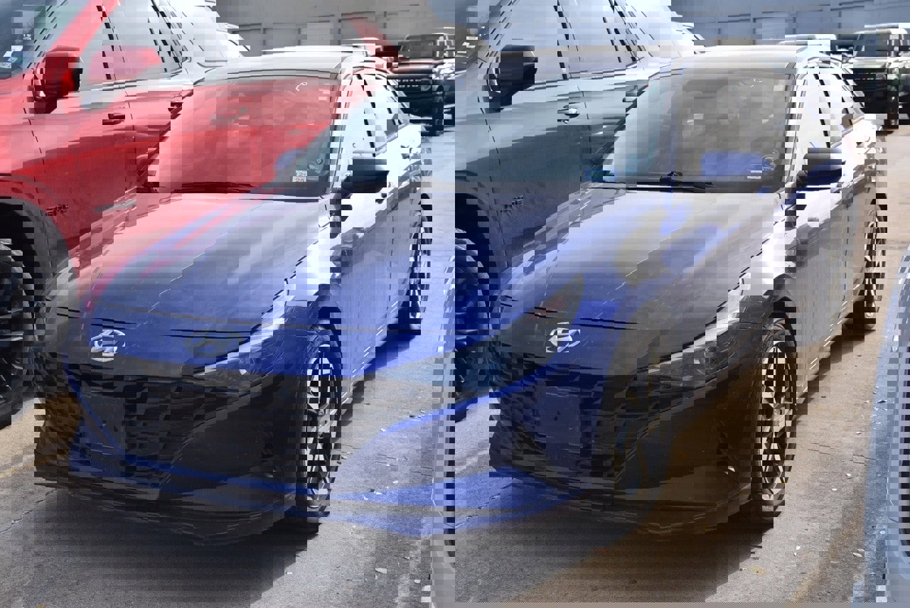 Used 2023 Hyundai Elantra SEL w/ Convenience Package image 1