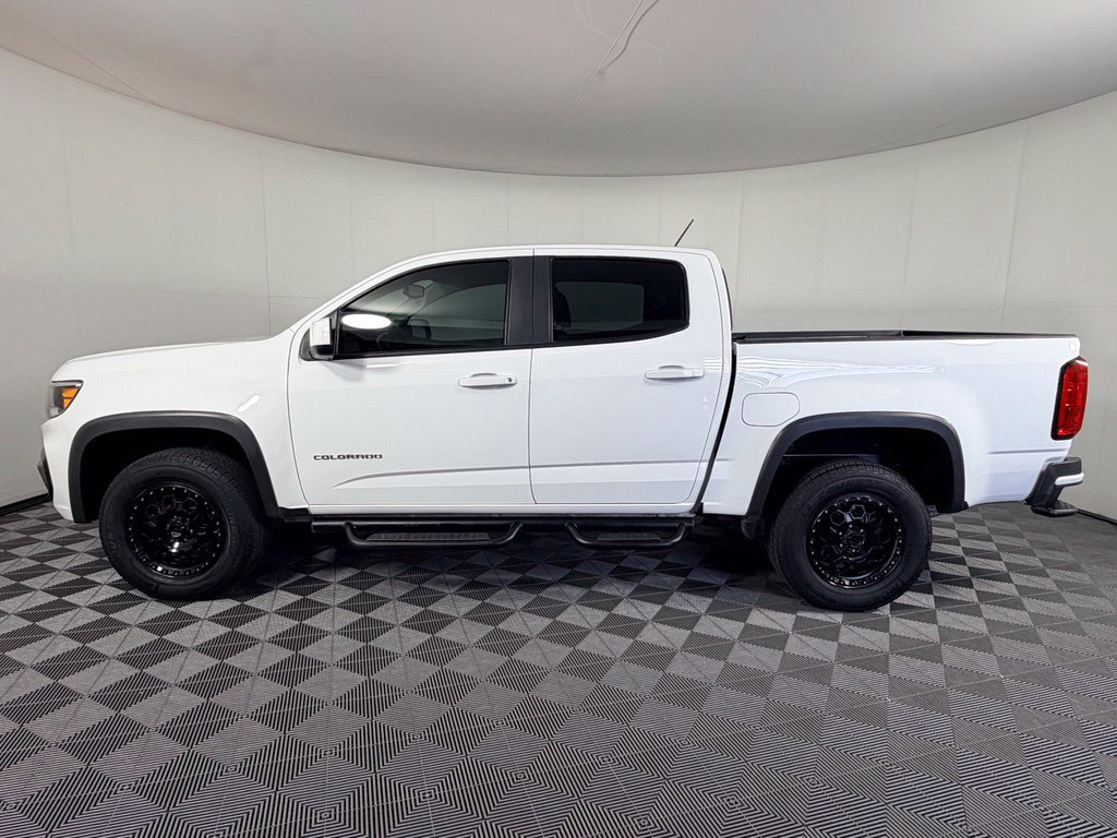 Used 2022 Chevrolet Colorado LT w/ LT Convenience Package RWD image 11