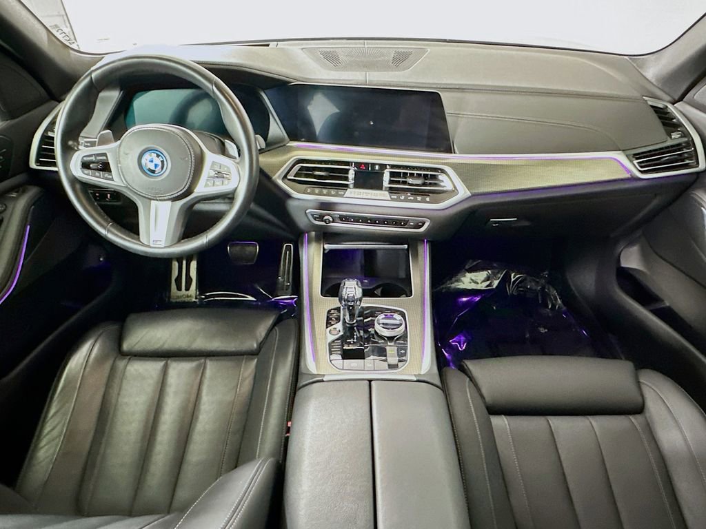 Used 2022 BMW X5 xDrive45e w/ M Sport Package image 16