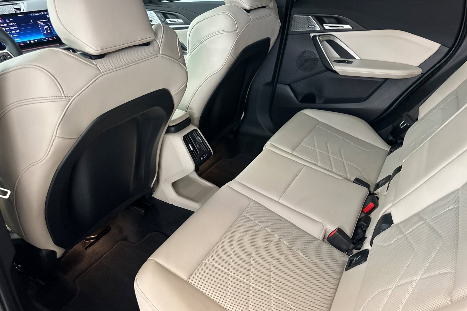 Certified 2025 BMW X1 M35i image 16