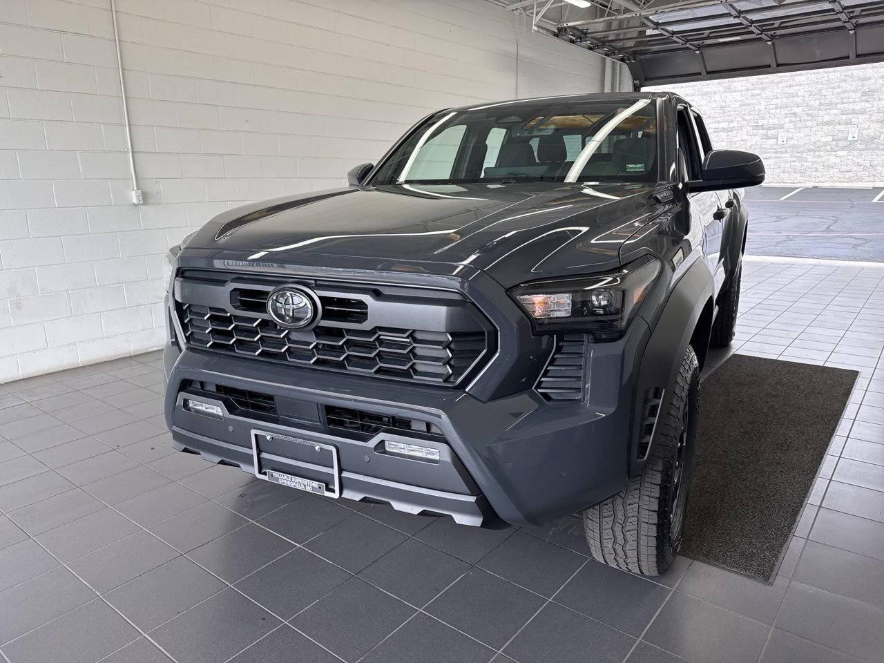 Certified 2025 Toyota Tacoma TRD Off-Road w/ TRD Off Road Upgrade Package image 3