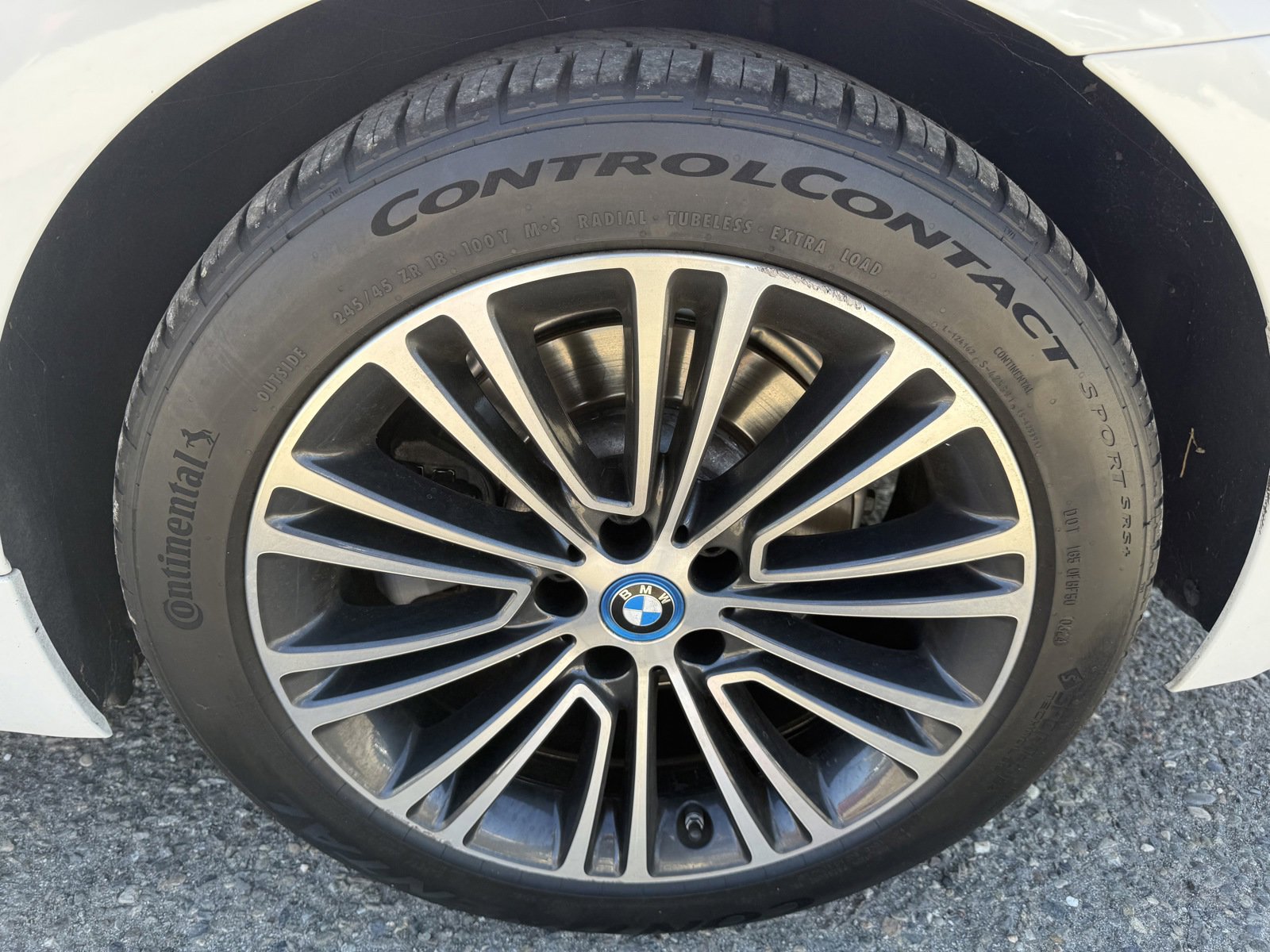 Used 2018 BMW 530e image 23