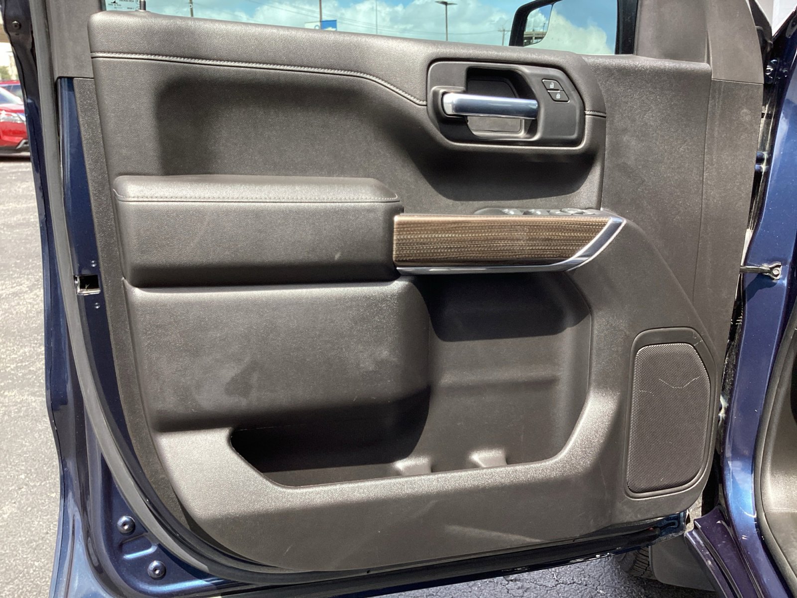 Used 2022 Chevrolet Silverado 1500 LT RWD image 31