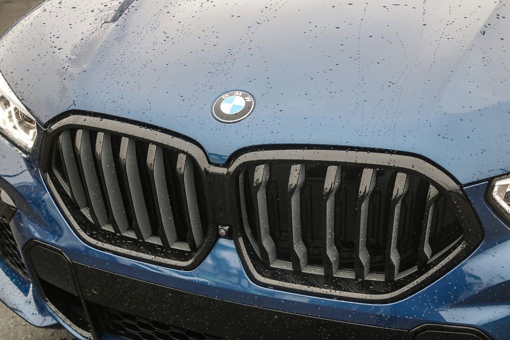 Certified 2022 BMW X6 xDrive40i w/ Executive Package image 10