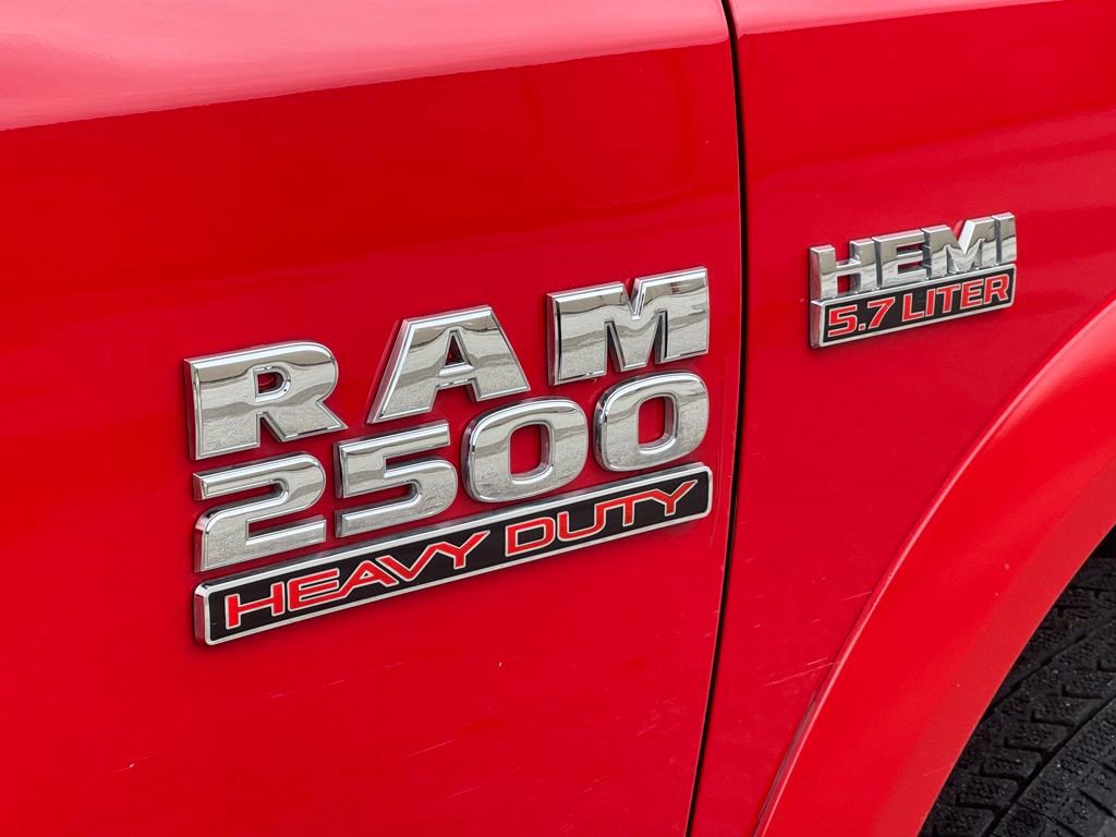 Used 2016 RAM 2500 Tradesman w/ Chrome Appearance Group AWD/4WD image 9