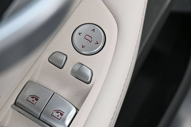 Used 2022 BMW 750i xDrive w/ Luxury Rear Seating Package AWD/4WD image 13