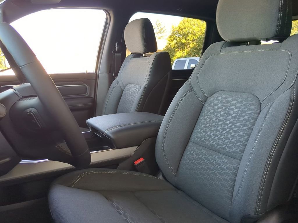 New 2026 RAM 1500 Big Horn AWD/4WD image 6