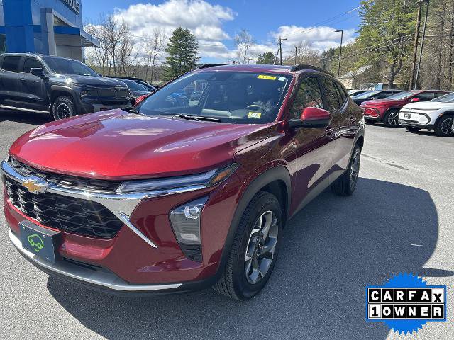 Certified 2024 Chevrolet Trax LT w/ Driver Confidence Package FWD image 1