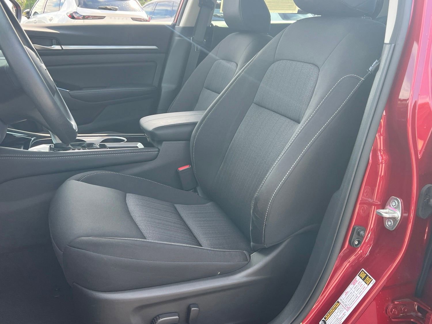 Used 2023 Nissan Altima 2.5 SV FWD image 25