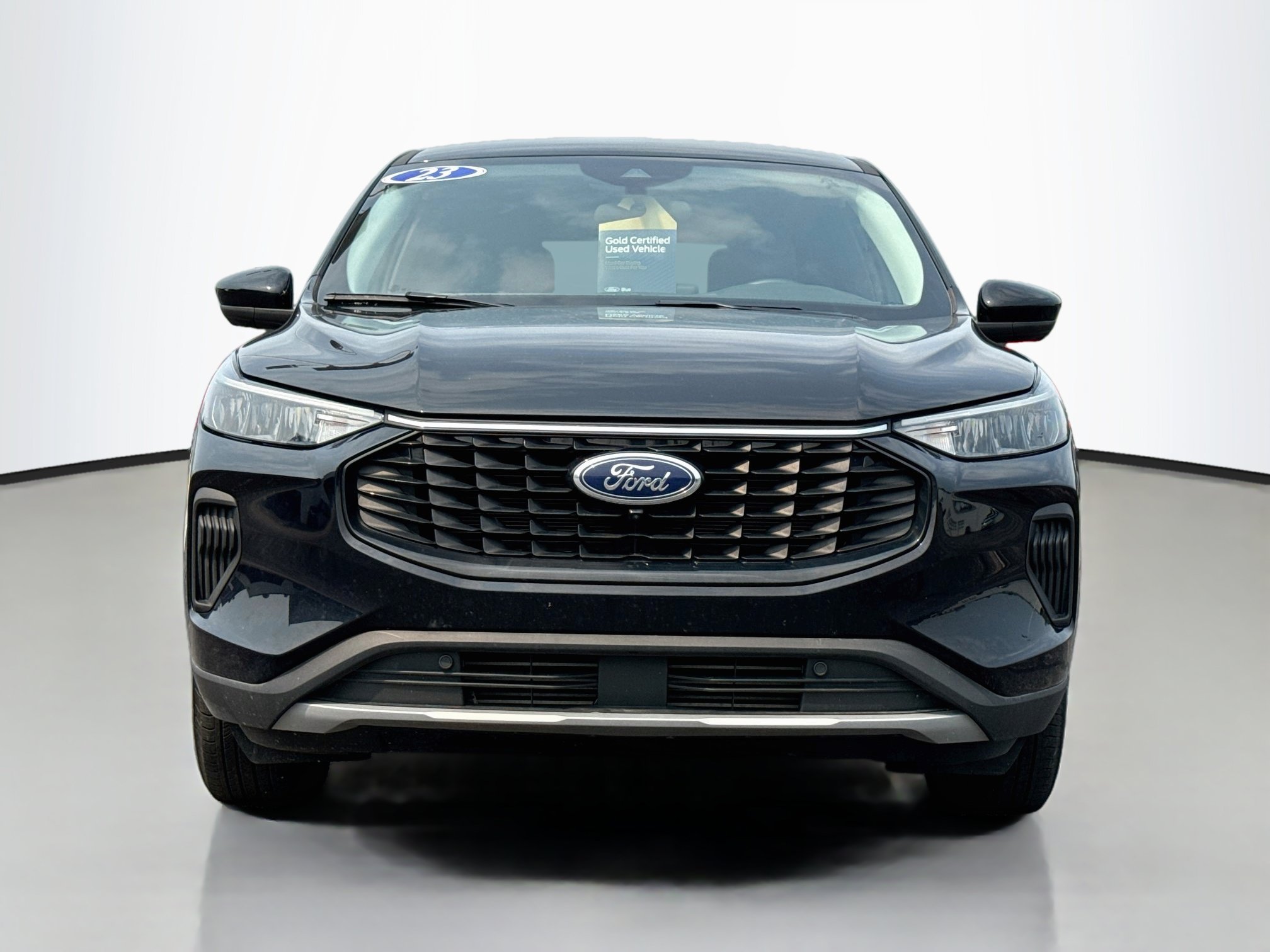 Used 2023 Ford Escape Active w/ Tech Pack #2 AWD/4WD image 2