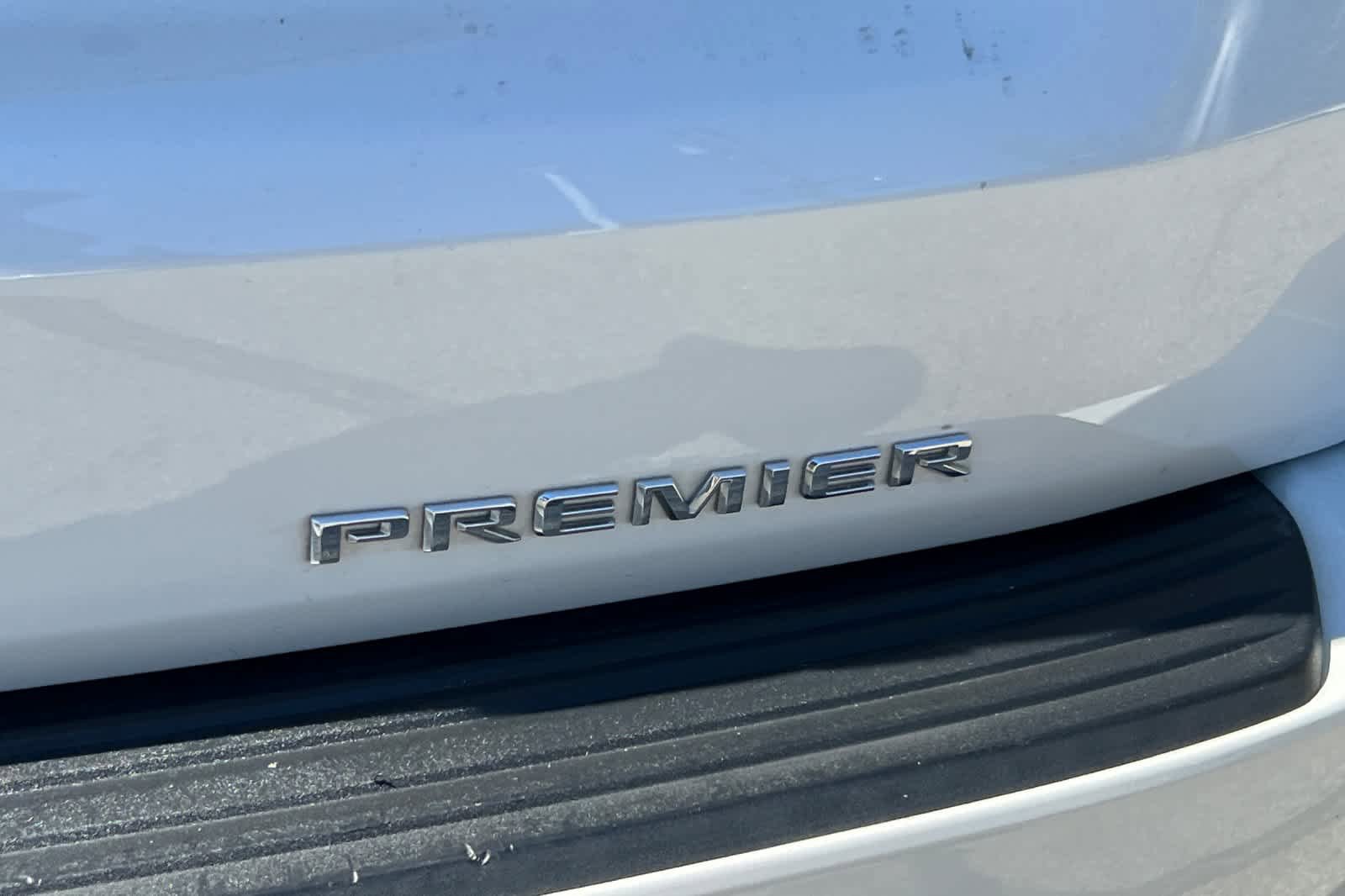 Used 2021 Chevrolet Tahoe Premier AWD/4WD image 21