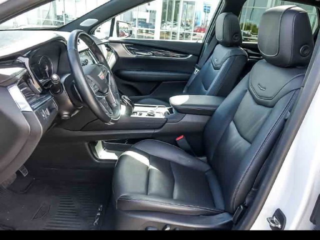 Certified 2023 Cadillac XT5 Premium Luxury AWD/4WD image 11