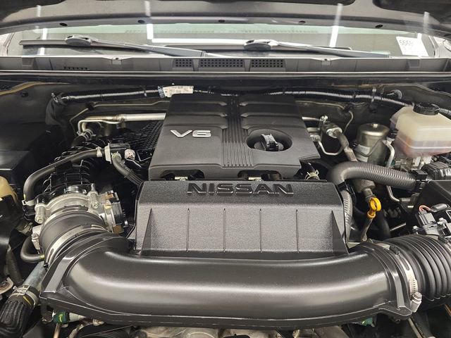 Used 2022 Nissan Frontier PRO-4X AWD/4WD image 39