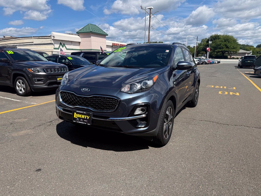 Used 2022 Kia Sportage EX AWD/4WD image 3