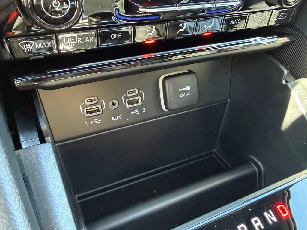 New 2025 Jeep Grand Cherokee L Laredo w/ Trailer Tow Package image 21