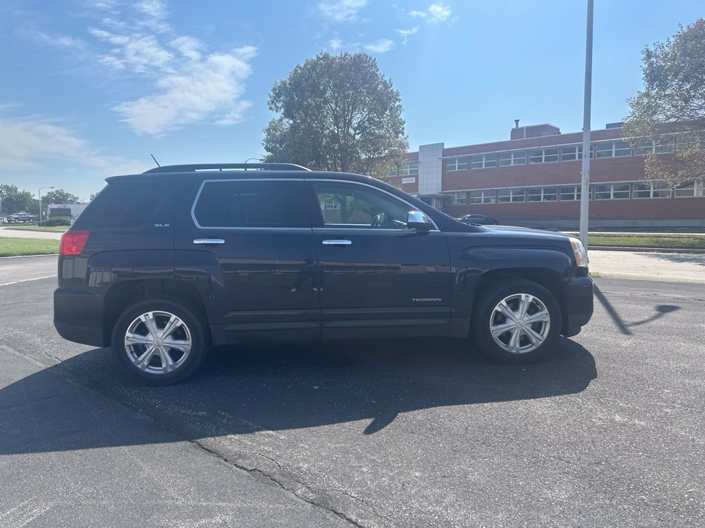 Used 2017 GMC Terrain SLE w/ Chrome Edition AWD/4WD image 5