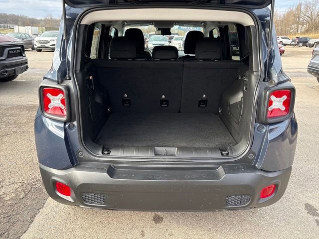 Used 2023 Jeep Renegade Latitude AWD/4WD image 22