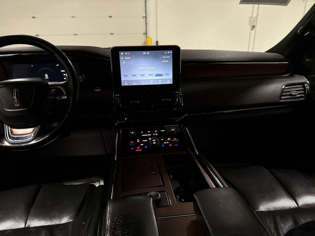 Used 2020 Lincoln Navigator L Reserve AWD/4WD image 10