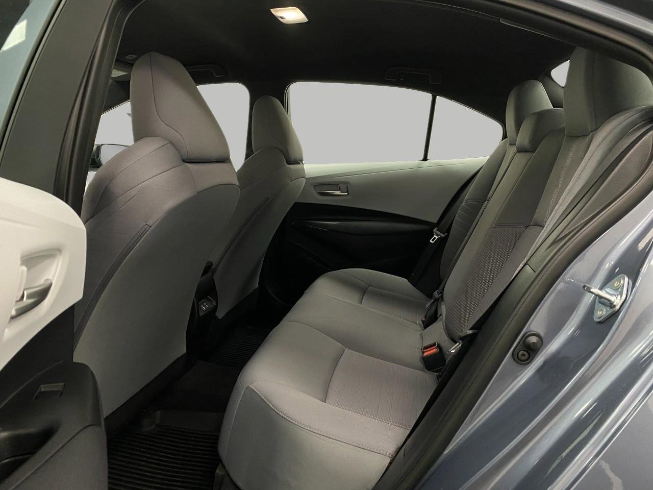 Used 2026 Toyota Corolla SE w/ SE Package image 27