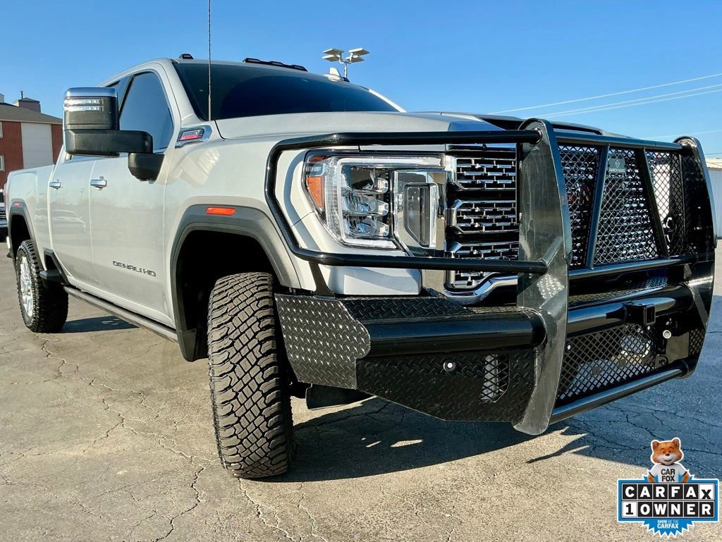 Used 2022 GMC Sierra 2500 Denali image 2