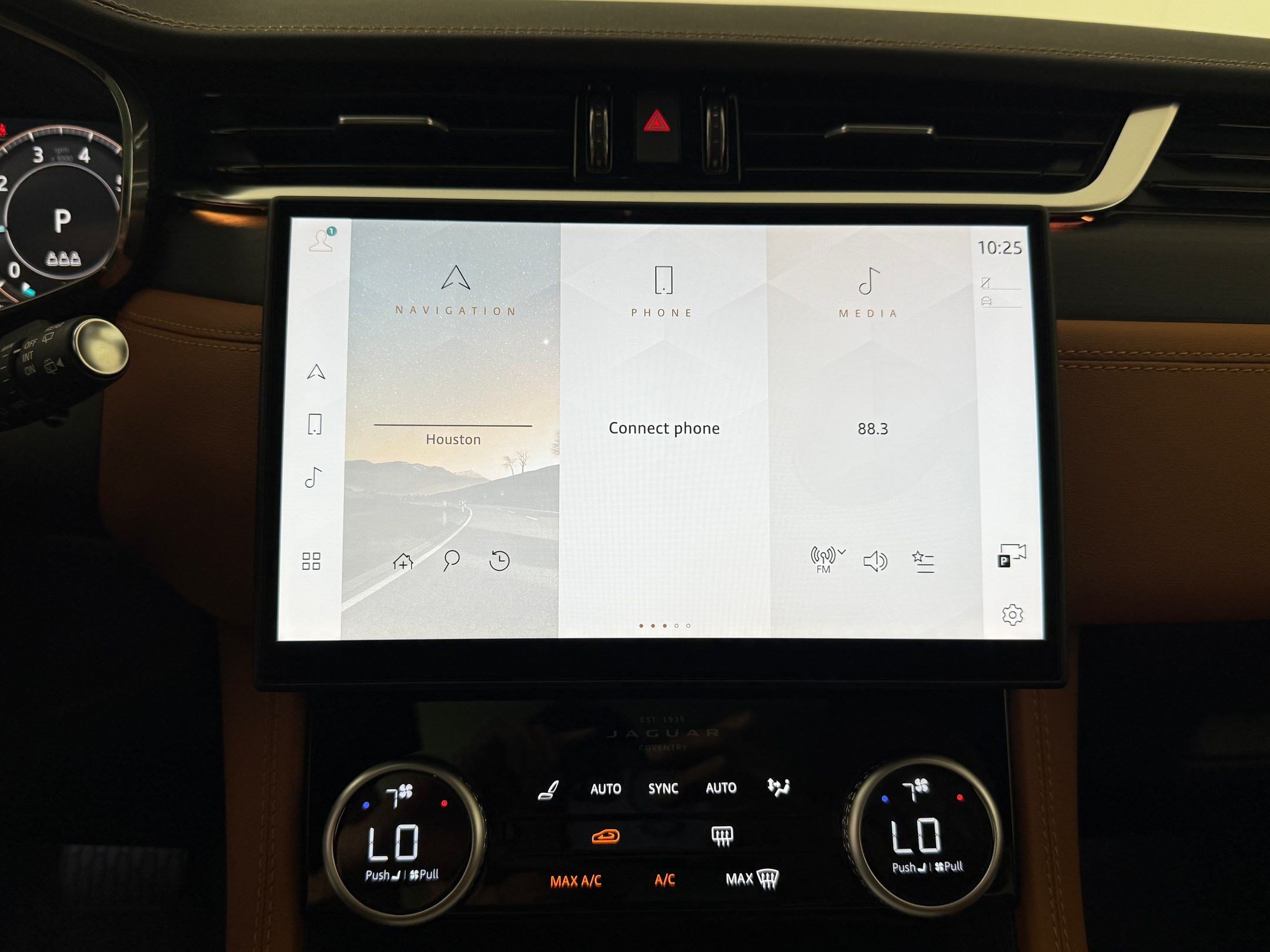 New 2026 Jaguar F-PACE R-Dynamic S AWD/4WD image 19