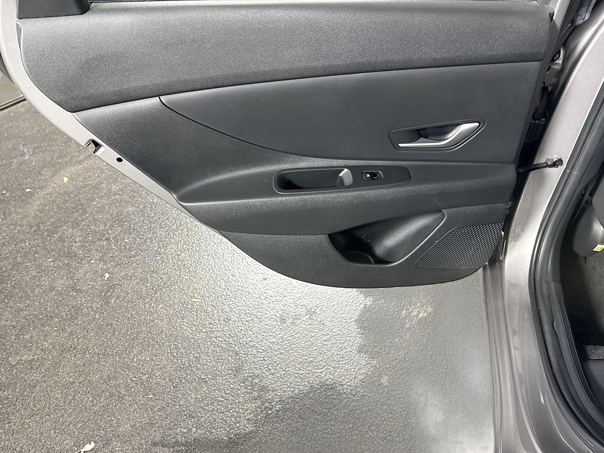 Used 2022 Hyundai Elantra SEL FWD image 26