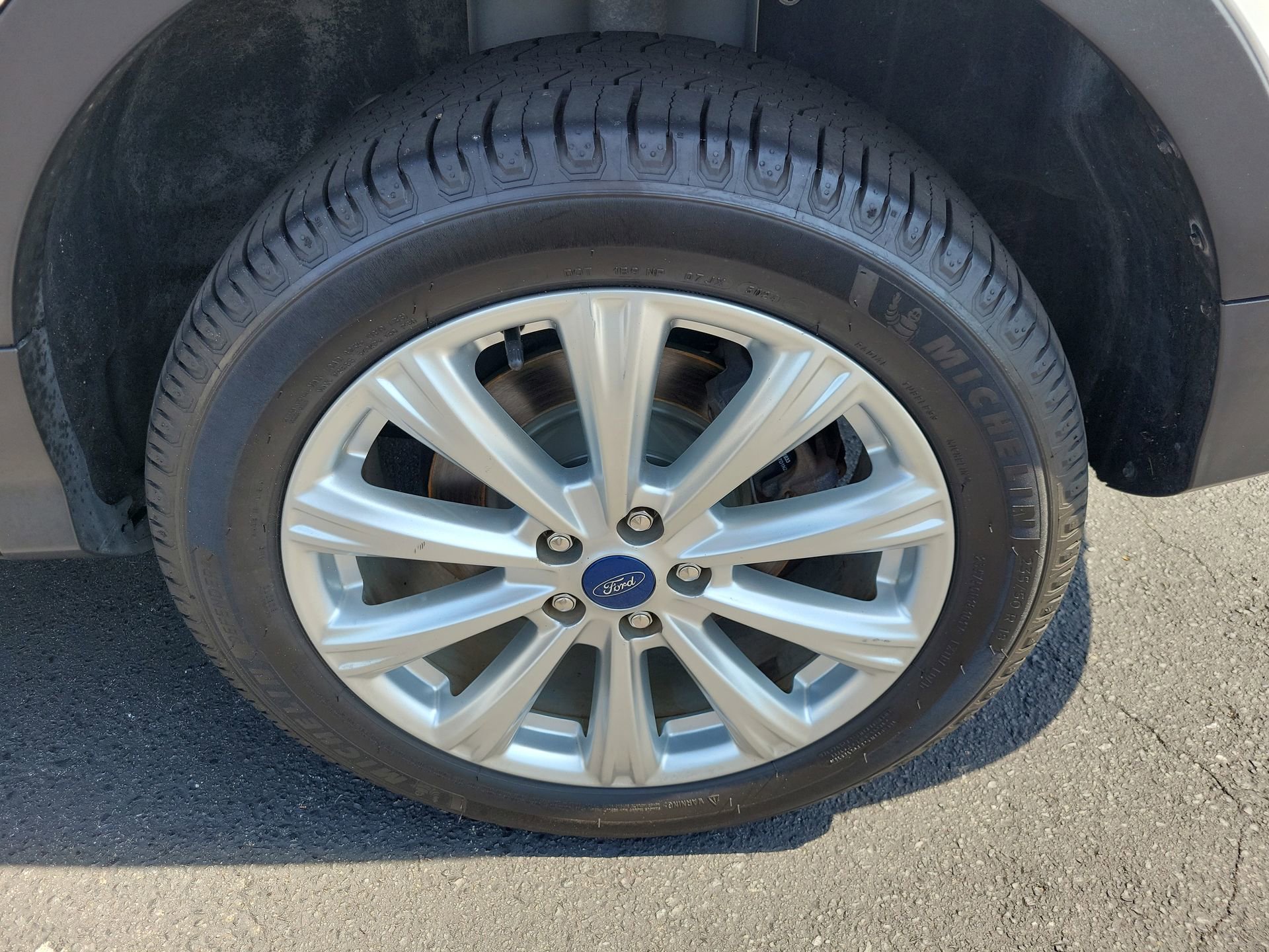 Used 2019 Ford Escape SEL AWD/4WD image 34