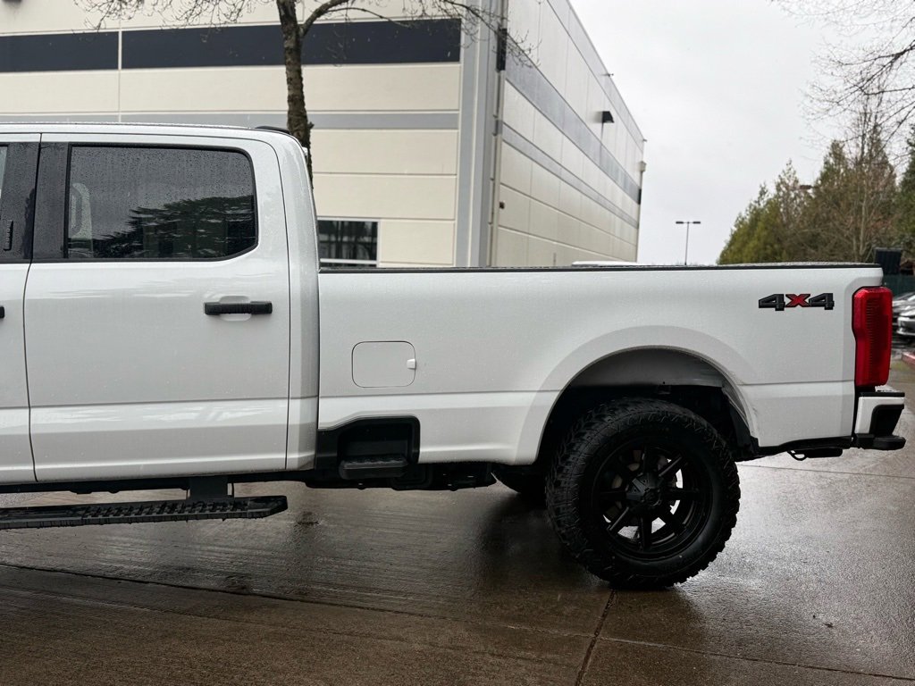 Used 2024 Ford F350 XLT image 11