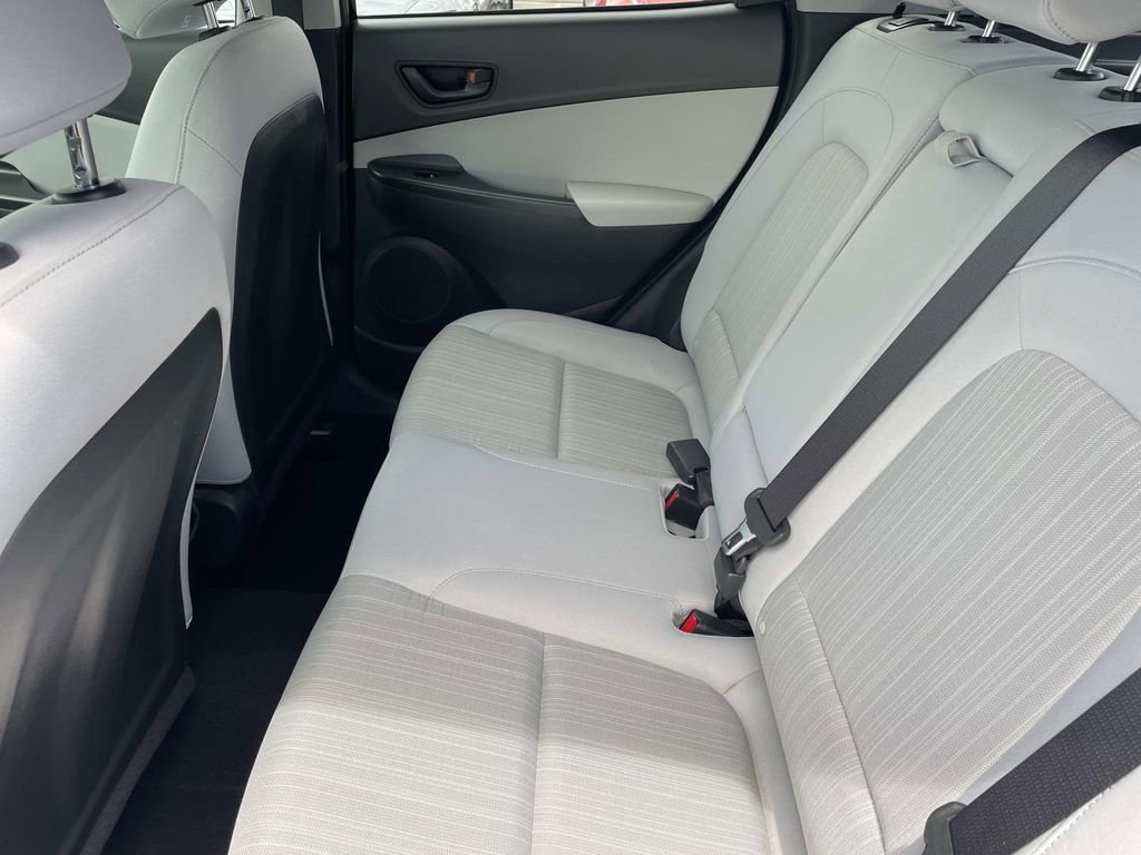 Used 2023 Hyundai Kona SEL FWD image 23