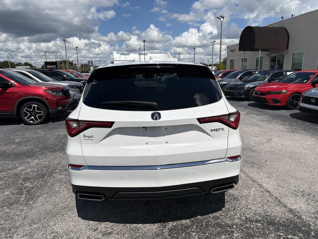 Used 2024 Acura MDX w/ Technology Package FWD image 5