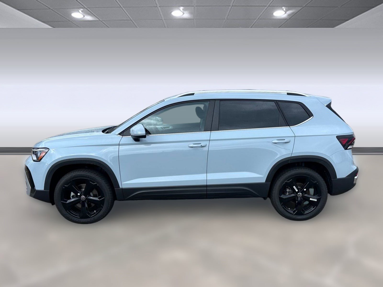 New 2026 Volkswagen Taos SEL image 2