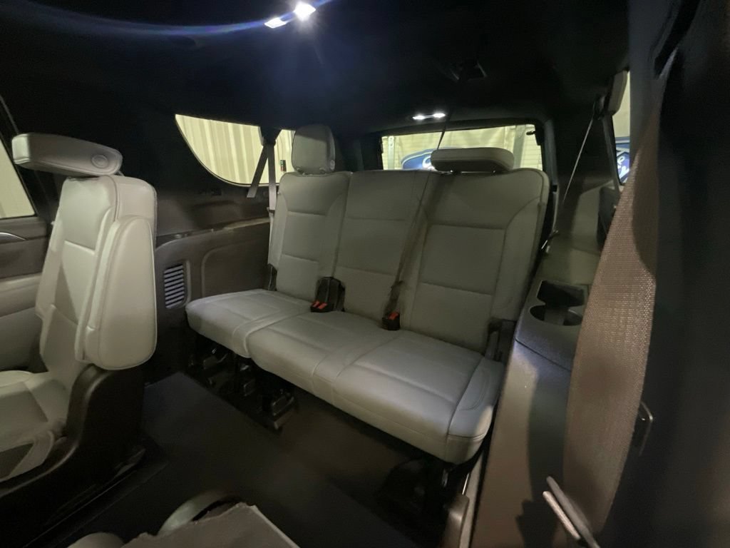 Used 2021 GMC Yukon XL SLT w/ Rear Media and Nav Package RWD image 12