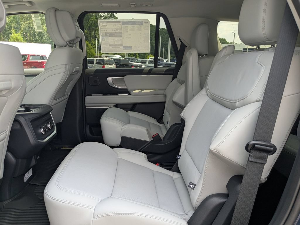 New 2027 Ford Expedition Platinum AWD/4WD image 14