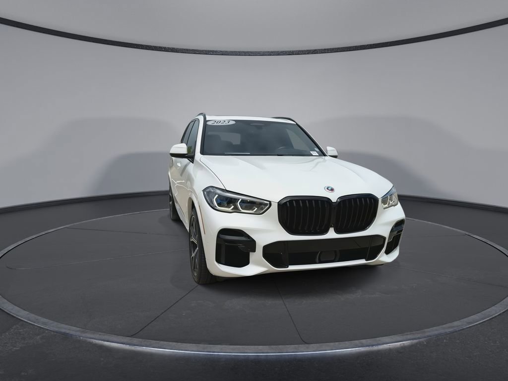 Used 2023 BMW X5 M50i w/ Executive Package AWD/4WD image 3