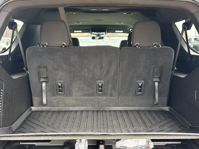 Used 2021 Chevrolet Suburban LS w/ Driver Alert Package image 10