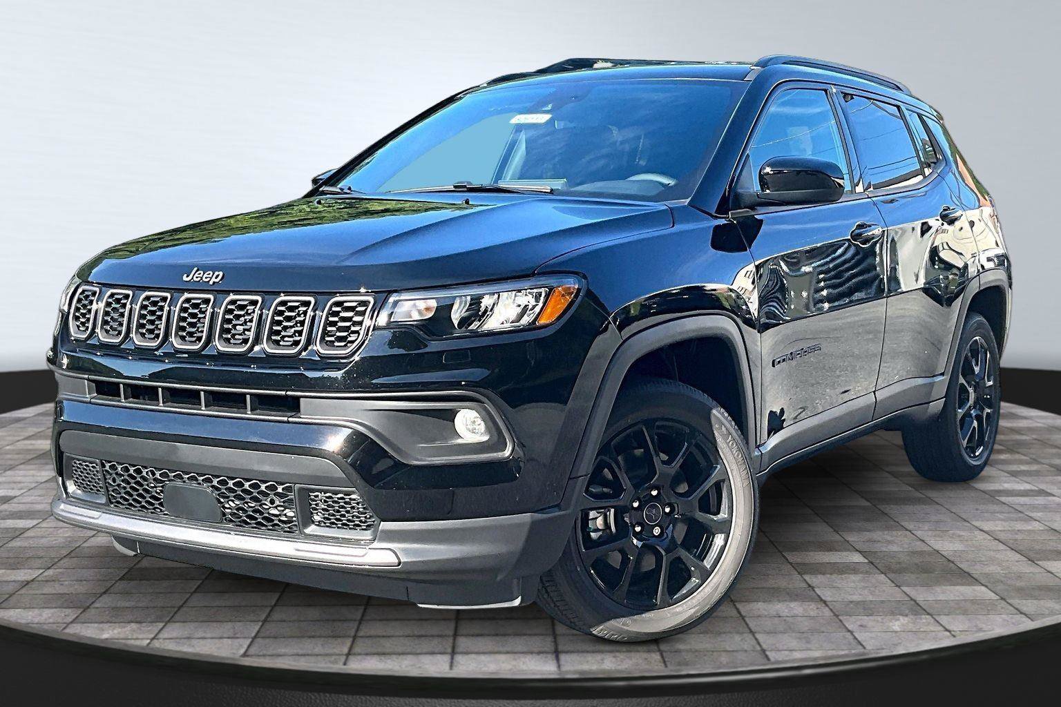 New 2026 Jeep Compass Latitude AWD/4WD image 3