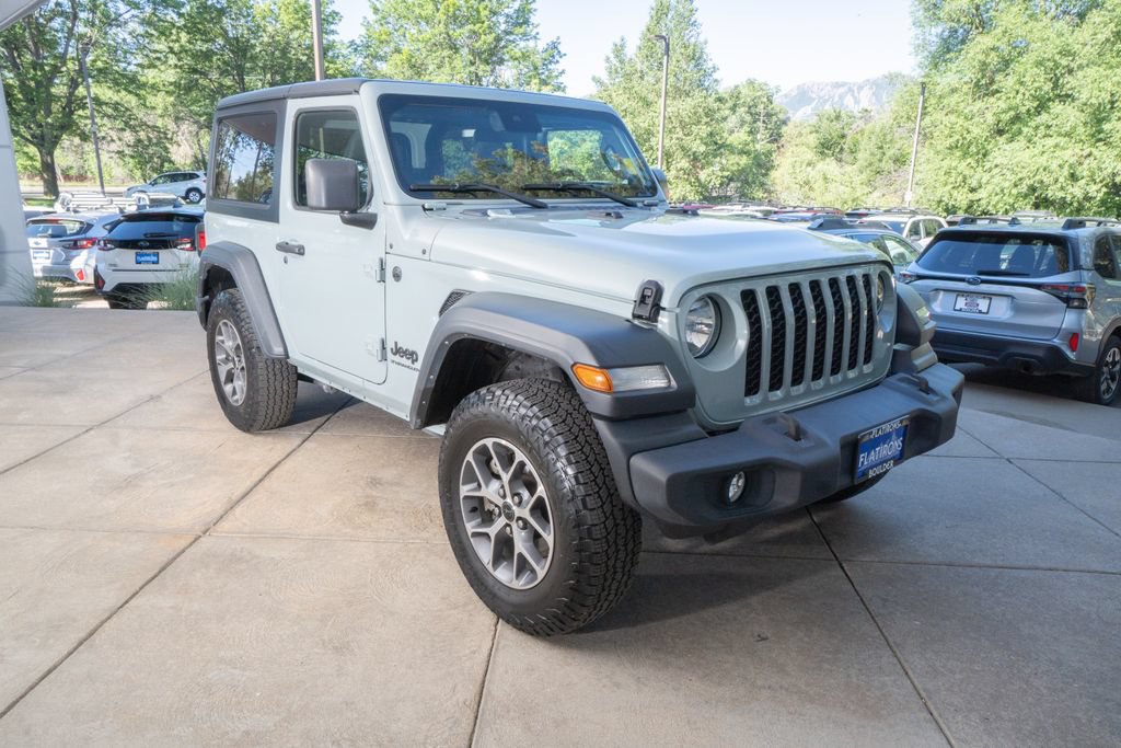 Used 2024 Jeep Wrangler Sport AWD/4WD image 2